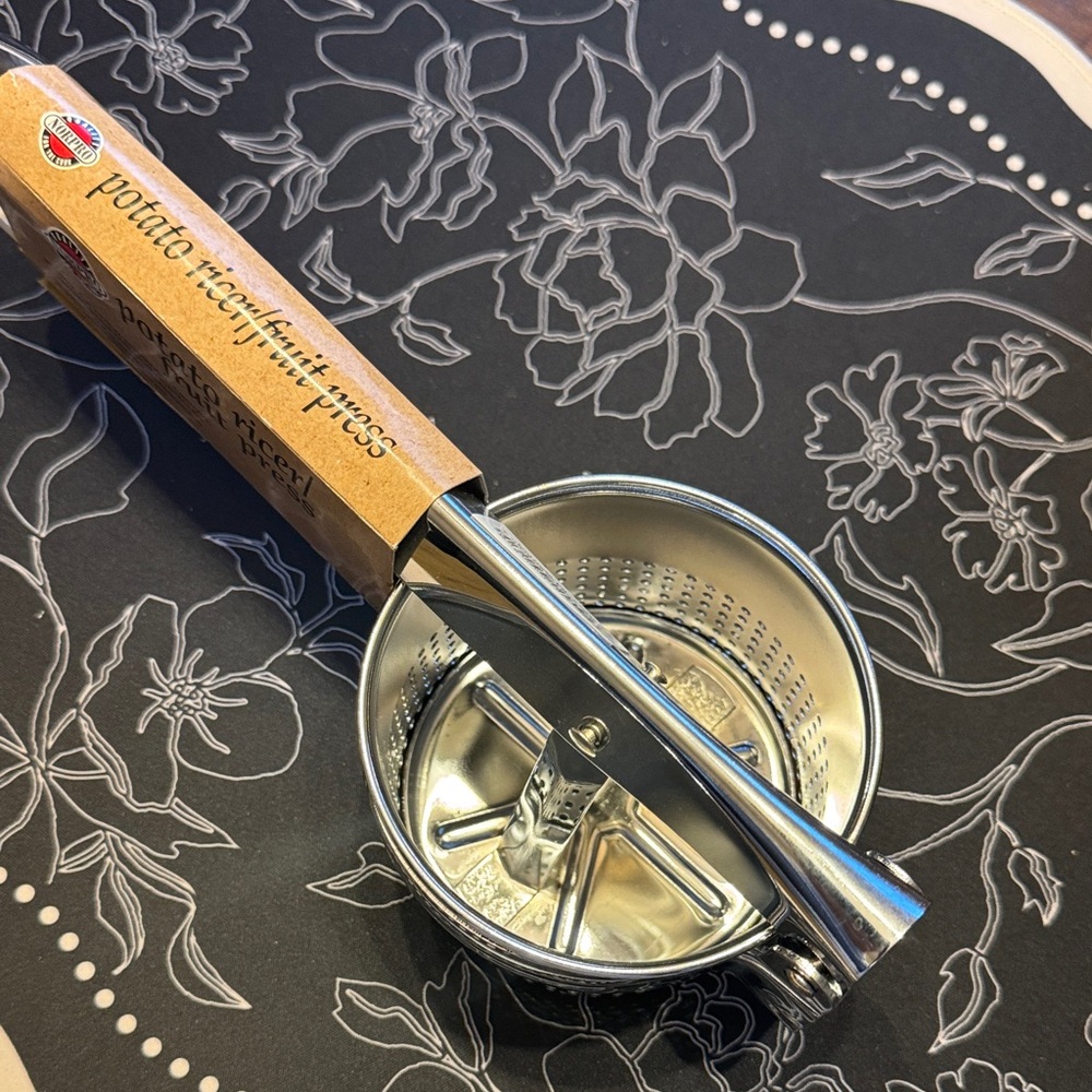 Norpro Silver Potato Ricer Fruit Press - Picture 2 of 3